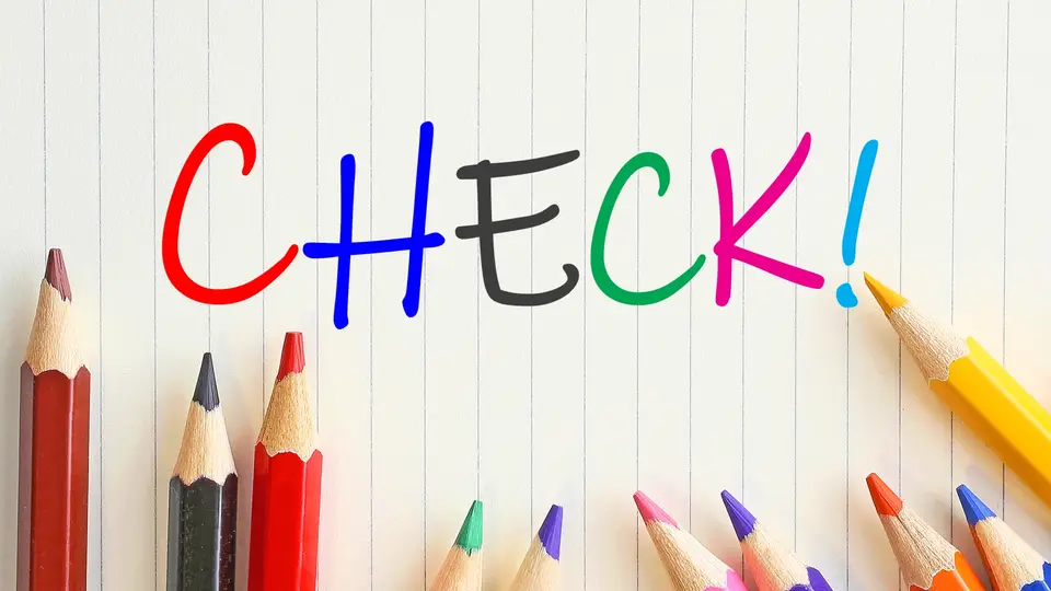 チェックするところ CHECK 確認 勉強 イメージ素材 ノートと色鉛筆